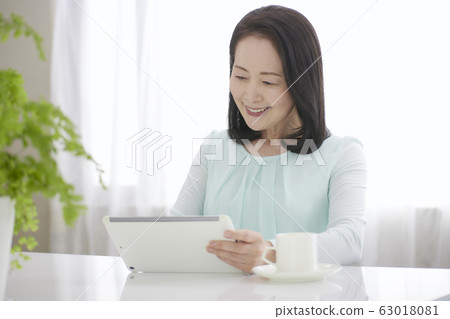 活躍的高級平板電腦終端 活躍的高級平板電腦終端 63018081