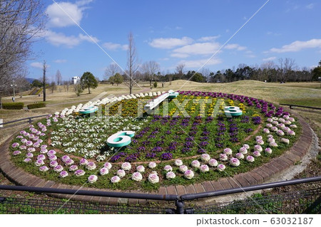 Public park "Green Hills" and flower clock in Tsuyama City Public park "Green Hills" and flower clock in Tsuyama City 63032187