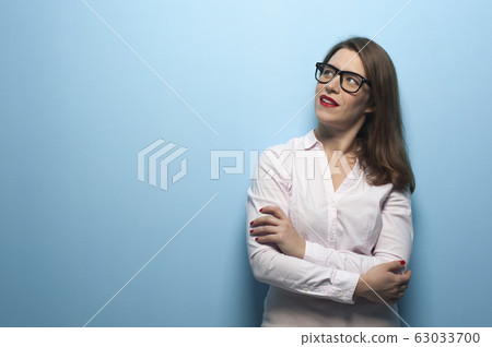Portrait of a positive caucasian young business woman 63033700