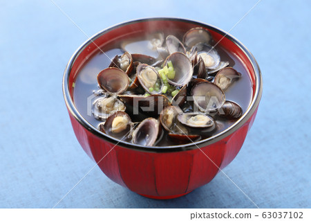 Shijimino miso soup 63037102