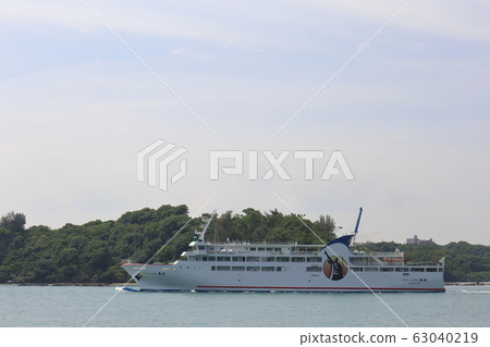 沖繩今歸仁渡輪離開雲天港 沖繩今歸仁渡輪離開雲天港 63040219