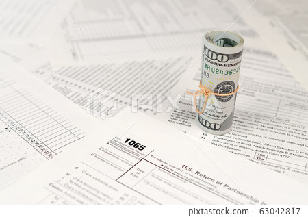 1065 U.S. Return of Parentship Income form with 1065 U.S. Return of Parentship Income form with 63042817
