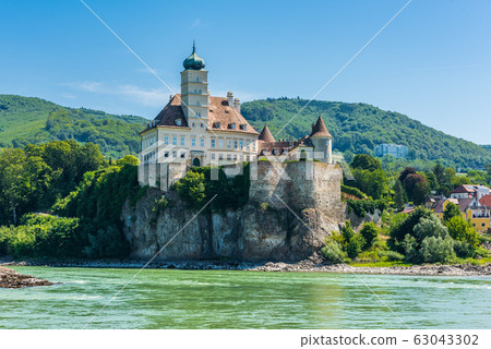 Castle of Schonbuhel 63043302