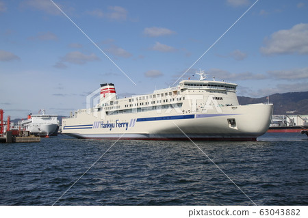 New ship construction 63043882