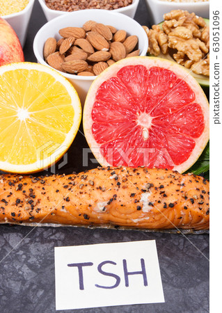 Dietary and beneficial eating for thyroid gland Dietary and beneficial eating for thyroid gland 63051096