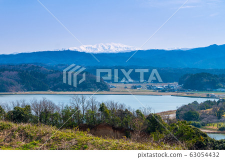 Lake Kitagata and Hakusan (March 2020) Awara, Fukui Prefecture Lake Kitagata and Hakusan (March 2020) Awara, Fukui Prefecture 63054432