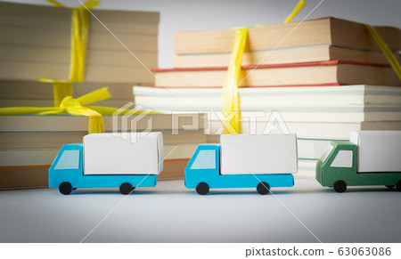 廢棄的書處理移動的移動卡車商務旅行購買仍然安排收集 廢棄的書處理移動的移動卡車商務旅行購買仍然安排收集 63063086