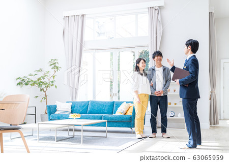 Young family, model room Young family, model room 63065959