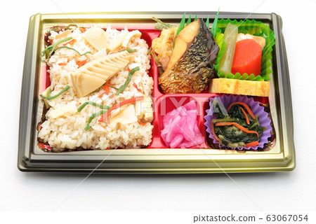 Bamboo shoot rice lunch 63067054