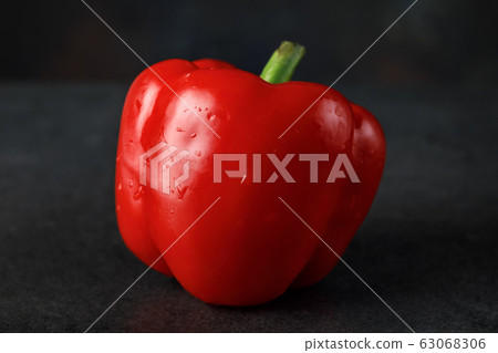 Red bell pepper 63068306
