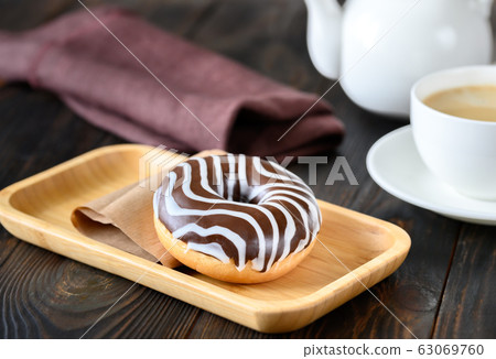 Chocolate donut 63069760