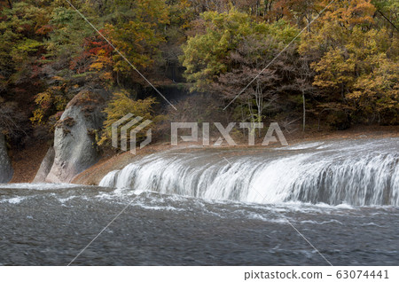 Fukiwari Waterfall Autumn Autumn Leaves Gunma Prefecture Numata City Tone Town Fukiwari Waterfall Autumn Autumn Leaves Gunma Prefecture Numata City Tone Town 63074441