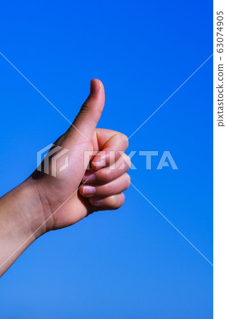 Thumbs up like Thumbs up like 63074905
