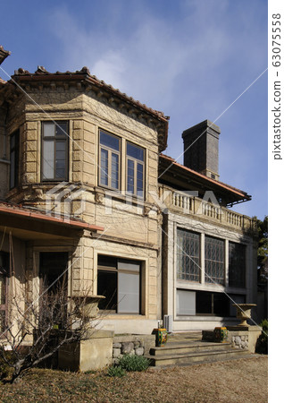Old dry house Old dry house 63075558
