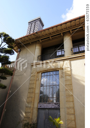 Old dry house Old dry house 63075559