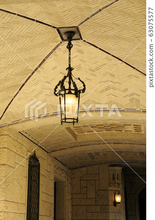 Old dry house 63075577