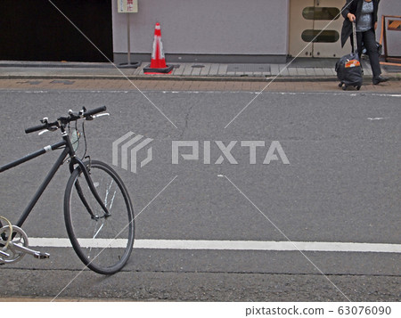 Landscape_bicycle 63076090