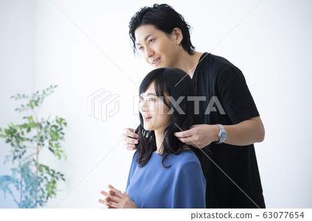 男性頭髮化妝 男性頭髮化妝 63077654