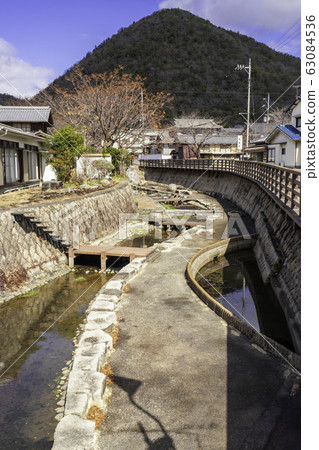 岡山縣備前市備川川流水徑備前八本通通 63084536