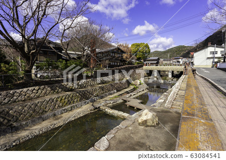 岡山縣備前市備川川流水徑備前八本通通 63084541