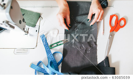 jeans manufacturing seamstress fabric pattern 63085039