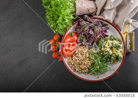 Vegetarian salad with beans, vegetables 63088018