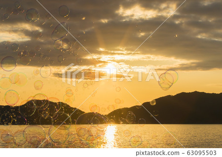 “山口光市”西ji濱海灘,肥皂泡 “山口光市”西ji濱海灘,肥皂泡 63095503