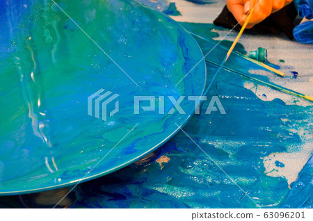 The process of creating a home-made trendy The process of creating a home-made trendy 63096201