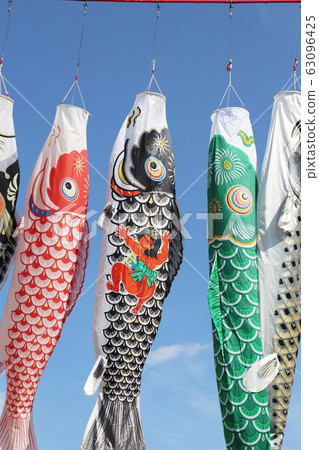 Koinobori和藍天 63096425