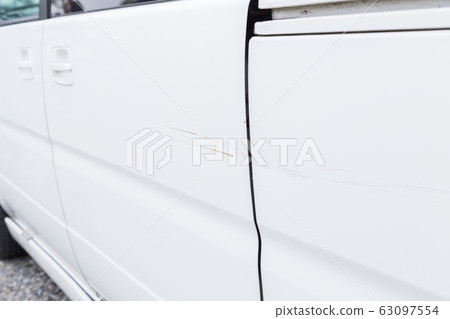 汽車推拉門划痕 63097554