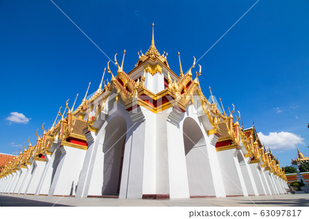 Metal Castle (Wat Ratchanatdaram Worawihan) 63097817