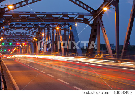 night traffic lights night traffic lights 63098490