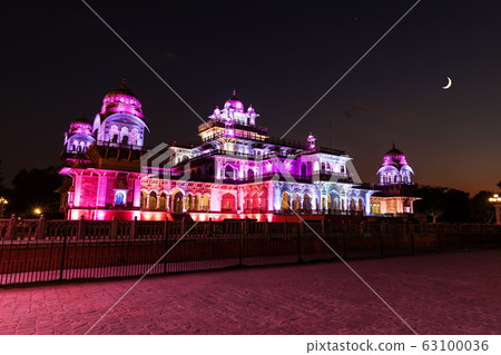Albert Hall museum in India, Jaipur, night illumination Albert Hall museum in India, Jaipur, night illumination 63100036