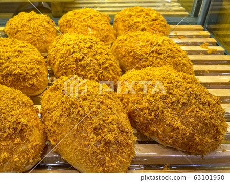 Delicious chicken meat floss bun in showcase at bakery 63101950