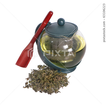 tea leaf and tea pot an isolated on white 63106223