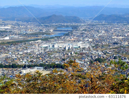 從羽ob山嚮東北看 63111876
