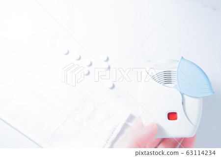 Asthma, allergies, drugs 63114234