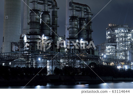 Shunan factory night view 63114644