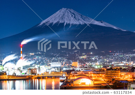 《靜岡縣》從富士山眺望富士山的夜景 63117834