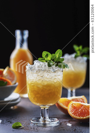Cocktail with oranges Cocktail with oranges 63120064
