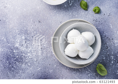 Italian cheese mozzarella 63121493