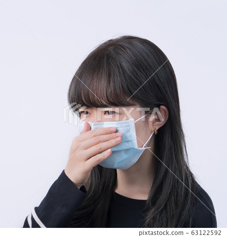 嘴女人隔離咳嗽女人女人面具咳嗽流感冠狀病毒面具 嘴女人隔離咳嗽女人女人面具咳嗽流感冠狀病毒面具 63122592