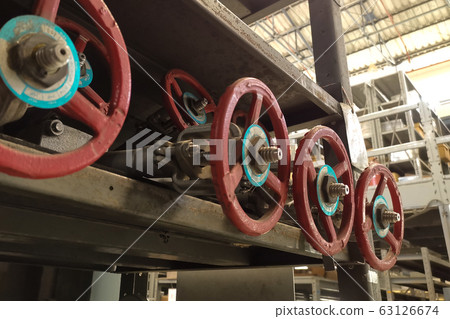 Heavy industry metal gate valve on inventory spare Heavy industry metal gate valve on inventory spare 63126674