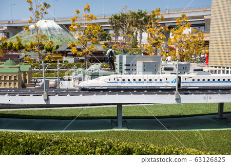 Shinkansen JR train model at legoland 63126825