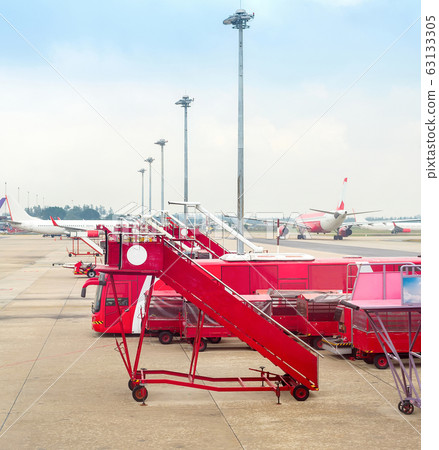 Kuala Lumpur airport, planes, equipment Kuala Lumpur airport, planes, equipment 63133305