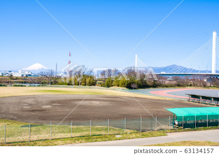 神奈川縣寒川銀河大橋和富士山 神奈川縣寒川銀河大橋和富士山 63134157
