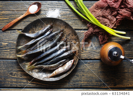 raw smelt fish raw smelt fish 63134841