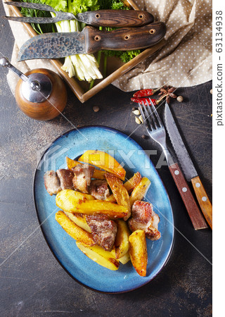 potato with meat 63134938