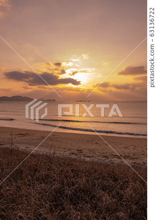 Dusk of the coast Dusk of the coast 63136722