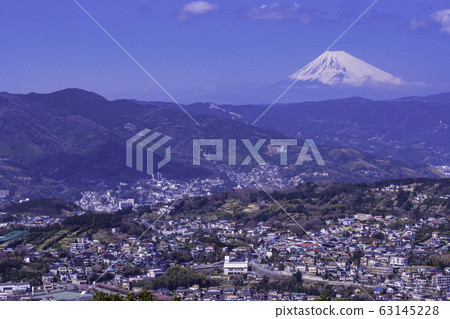 (Shizuoka Prefecture) Mt. Fuji seen from Higashiizu and Komuroyama (Shizuoka Prefecture) Mt. Fuji seen from Higashiizu and Komuroyama 63145228